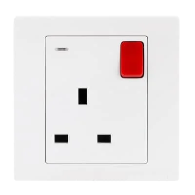 BL213 1Gang 13A Switched Socket