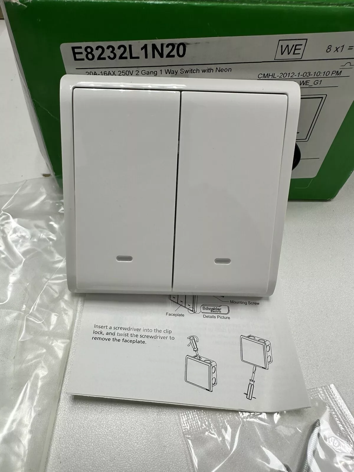 SCHNEIDWER E8232L1N20_WE-20A-16AX 250V 2Gang 1way switched with Neon